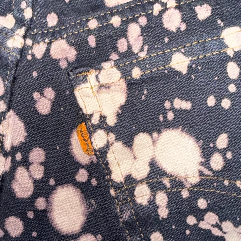 Levi’s: Bintage Acid Wash Black Denim Shorts Size 25